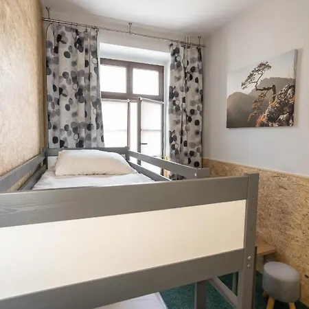 Kosciuszki Street Hostal *