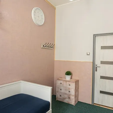 Kosciuszki Street Hostal Breslavia