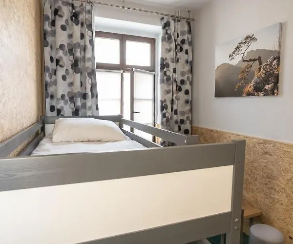 Kosciuszki Street Hostel *